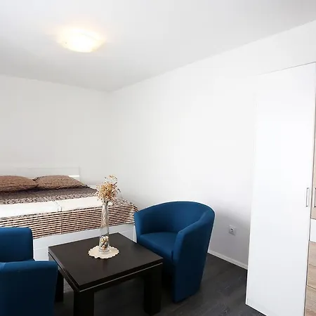 شقة Ivan Spadina *