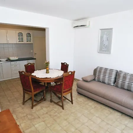 Lägenhet Ivan Spadina Tisno