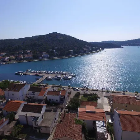 Ivan Spadina Lägenhet