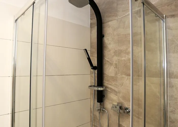 Ivan Spadina 아파트 *