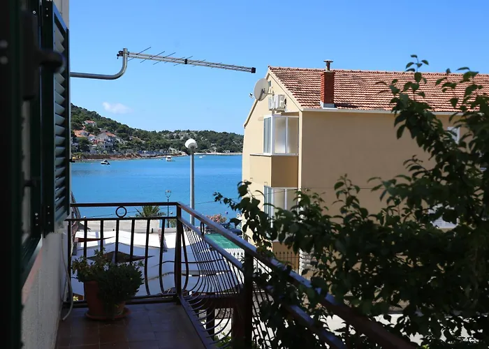 Lägenhet Ivan Spadina Tisno