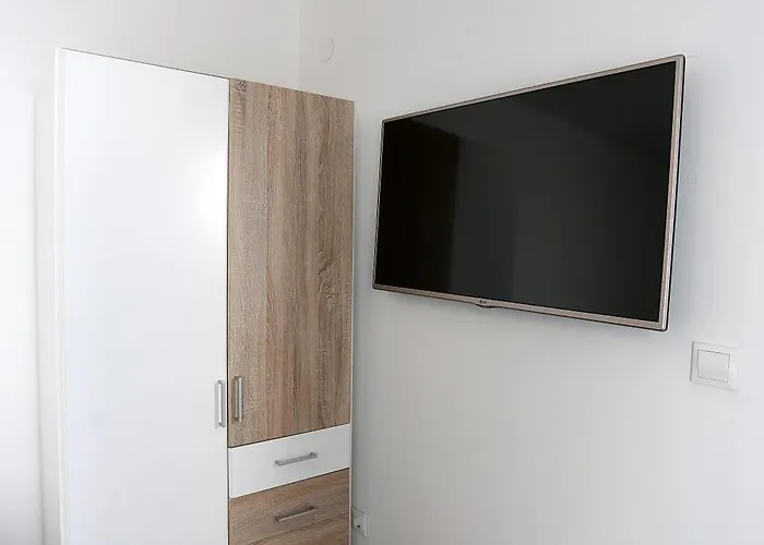 Ivan Spadina * 티스노