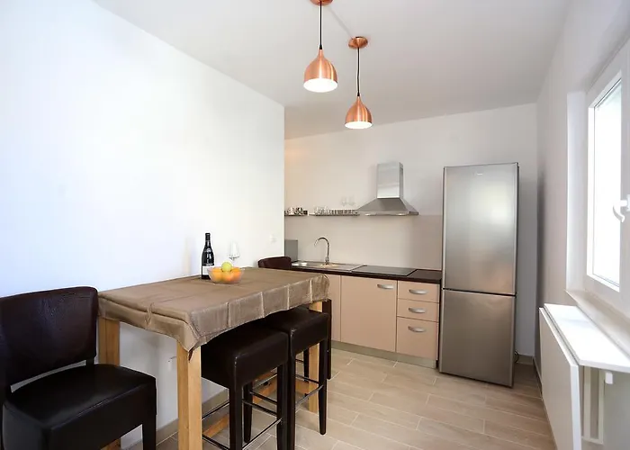 Lägenhet Ivan Spadina Tisno