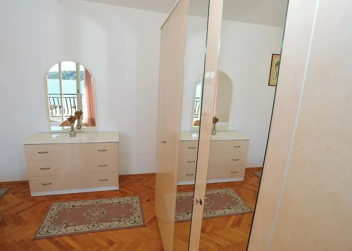 Ivan Spadina 아파트 *