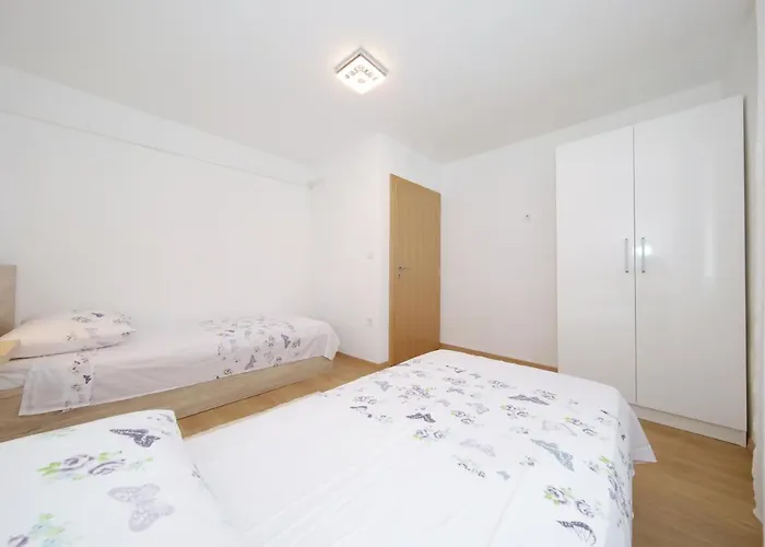 Ivan Spadina 아파트 티스노